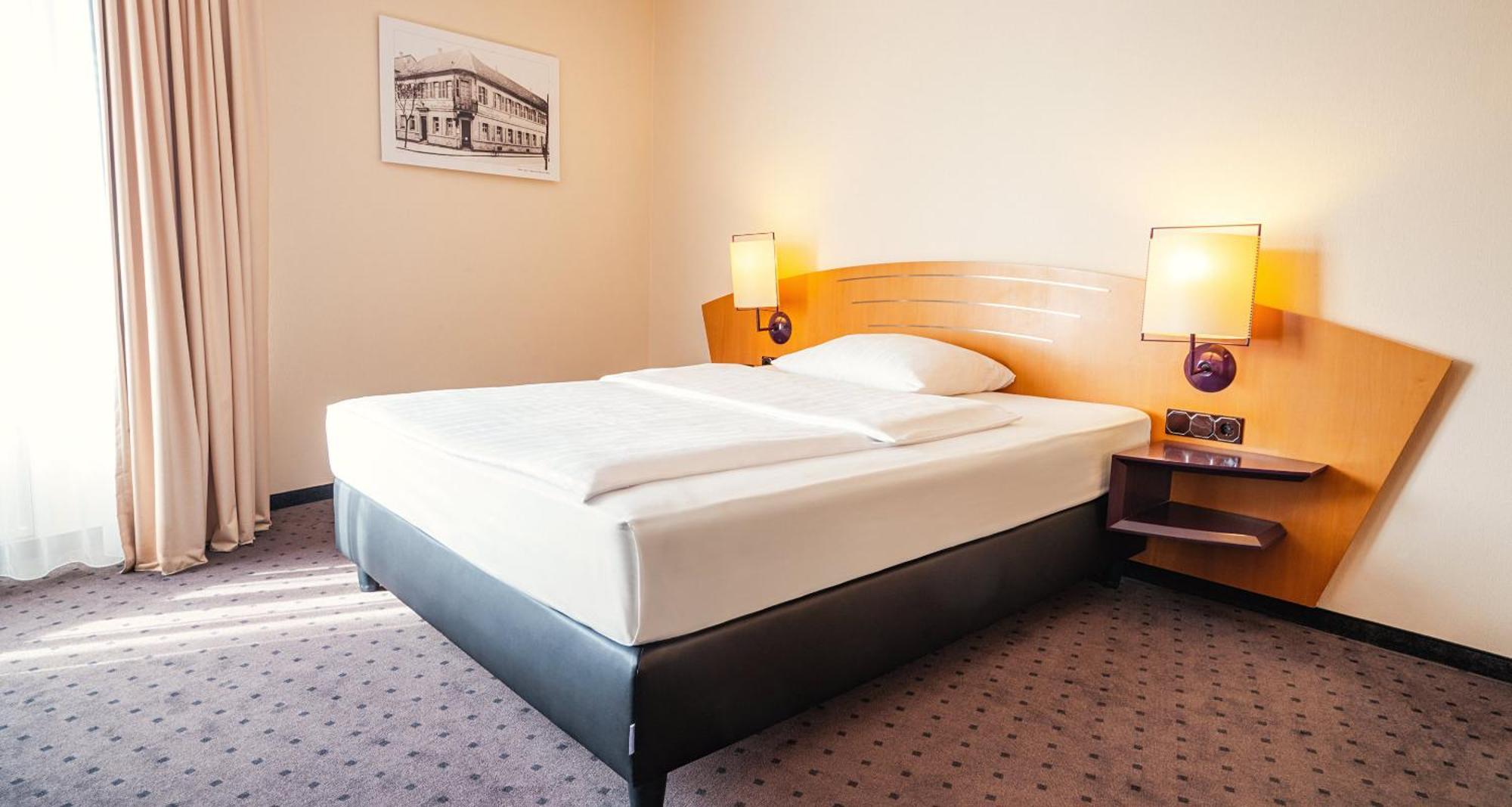 Victor'S Residenz-Hotel Frankenthal Франкенталь Номер фото